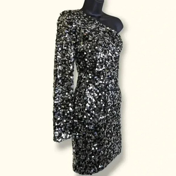 🍁Tizz Boutique Handmade Asymmetrical Sequin Dress - Picture 2 of 6